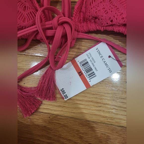 NWT VINCE CAMUTO Crochet Tie-Front Triangle Bikini Top - Dragonfruit Size XS - Picture 5 of 6